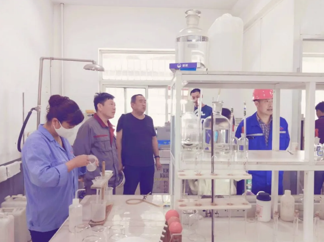 市、旗市場(chǎng)監(jiān)督管理局到魯蒙水泥進(jìn)行質(zhì)量檢查