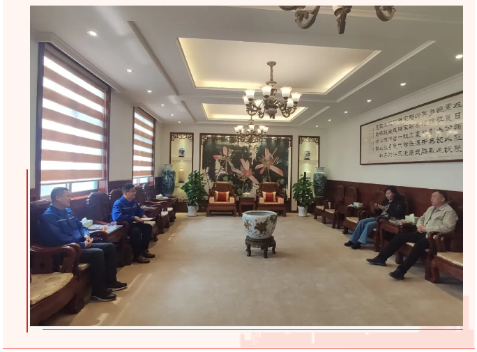 副區(qū)長(zhǎng)焦鵬生到魯中水泥調(diào)研31