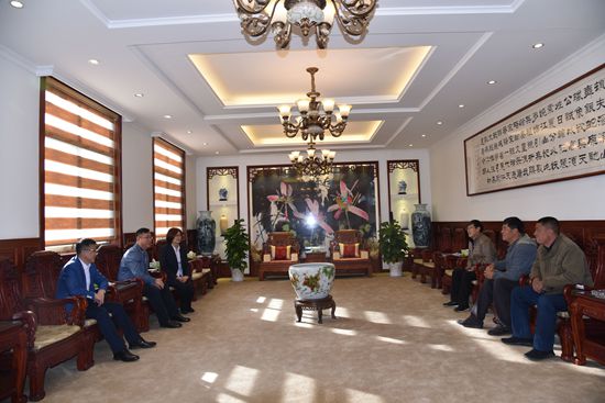 持續(xù)踐行社會責任 打造社會需求型企業(yè) ——重山集團捐贈扶貧水泥